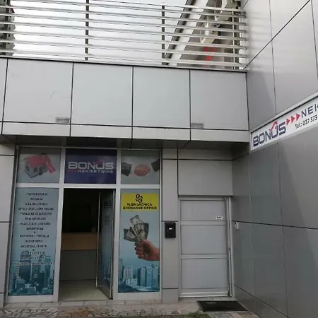 Bonus 2 Apartment Bihac